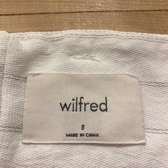 Aritzia Wilfred Gélas High Waisted Belted Striped Gray & White Paperbag Short - Picture 5 of 5